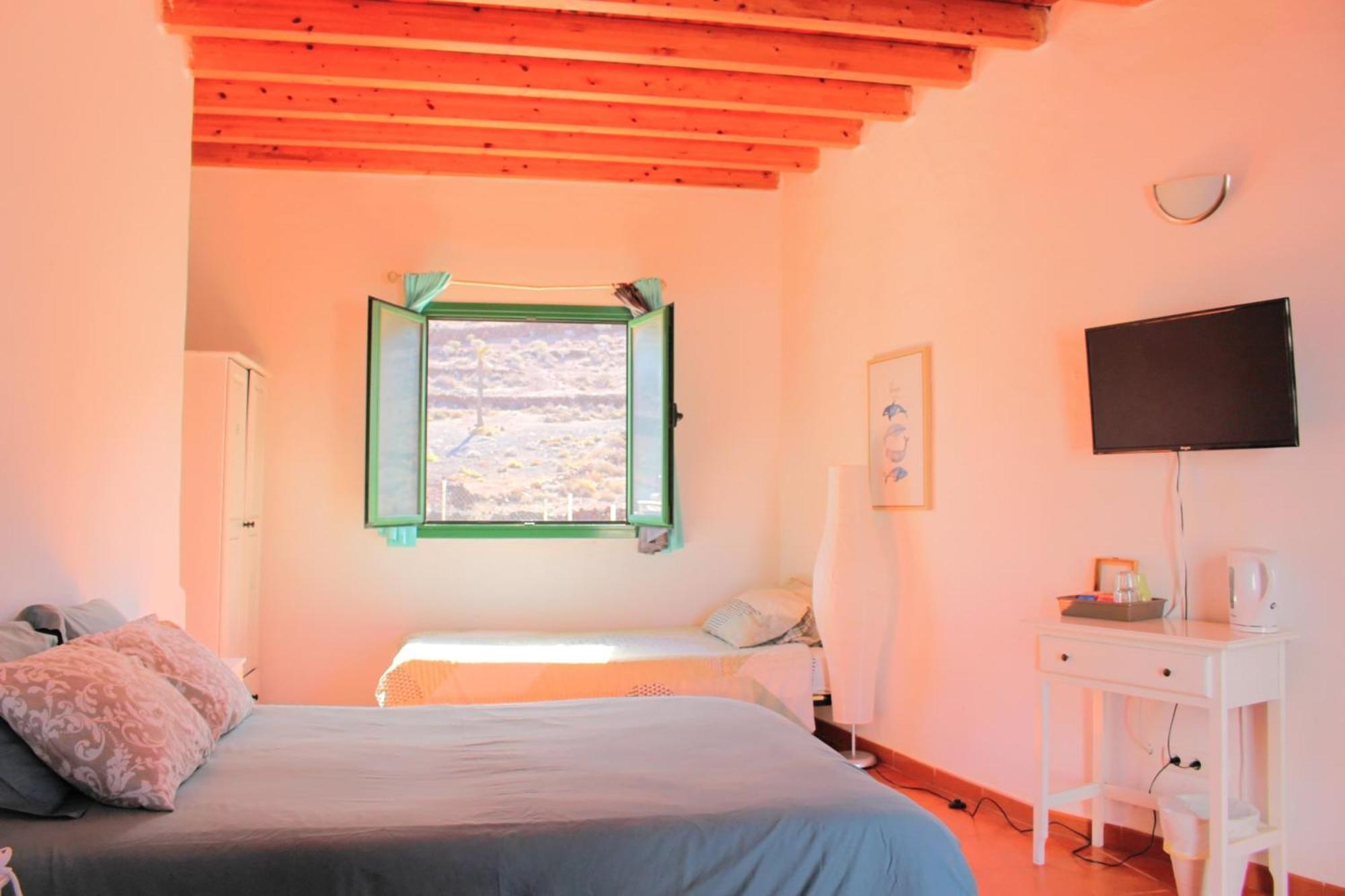 Bed and breakfast Alma Libre Guatiza